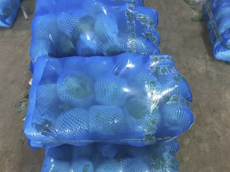 Máquina automática de alta frecuencia para fabricación de bolsas.  